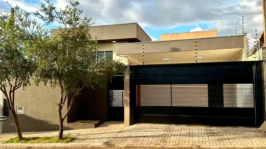 Casa Padrao no bairro Jardim Caetano II, São José do Rio Preto/SP — foto do anúncio da Imobiliária Tebar